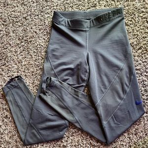 Nike Hyperwarm Leggings